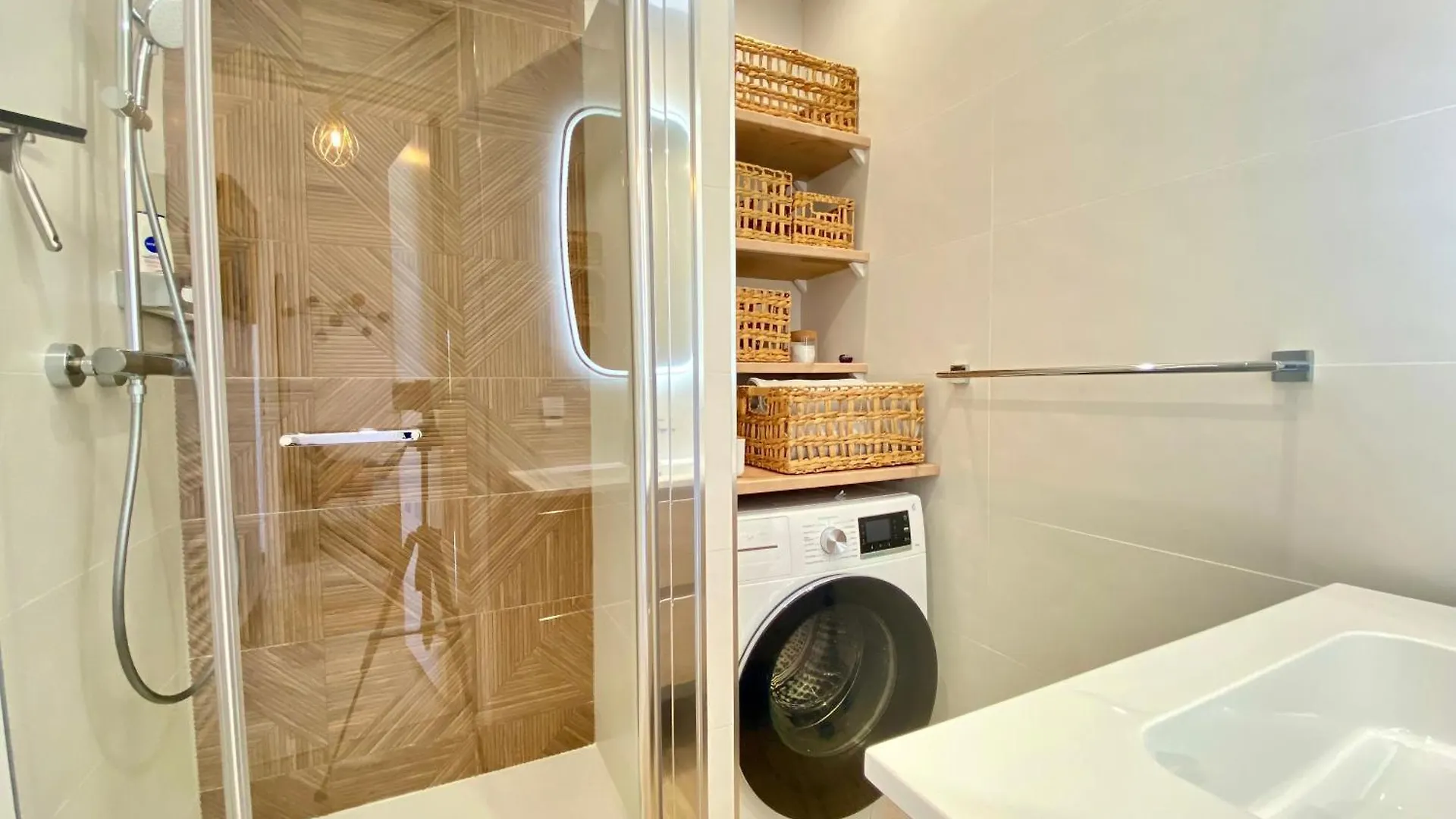 Le Verdi By Scls Locations Cannes France